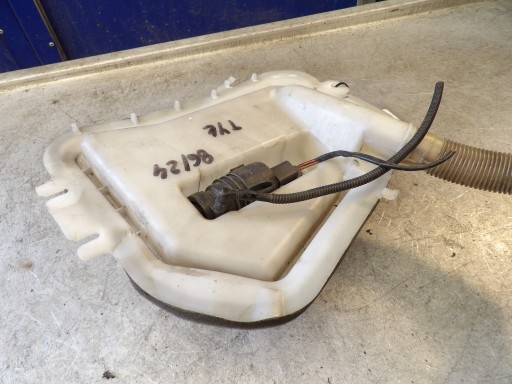 BMW E46 - tank washers rear part 6168 8 374557
