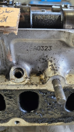 TESTATA toyota avensis t25 t27 verso rav4 corolla 1ad 2ad 2.0 2.2 d4d splan