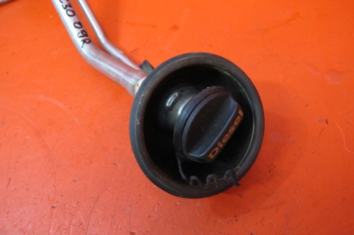 VOLVO C30 2.0 D D4204T Tuyau Réservoir Carburant Réservoir