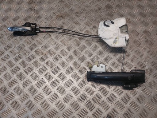 brava vrata desni prednji dio + kvake SUZUKI SWIFT V MK7 82201-68LA1