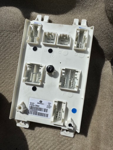 JEEP GRAND CHEROKEE WK2 LIFT 3.0 CRDI module control unit KOMFORTU P68236139AC