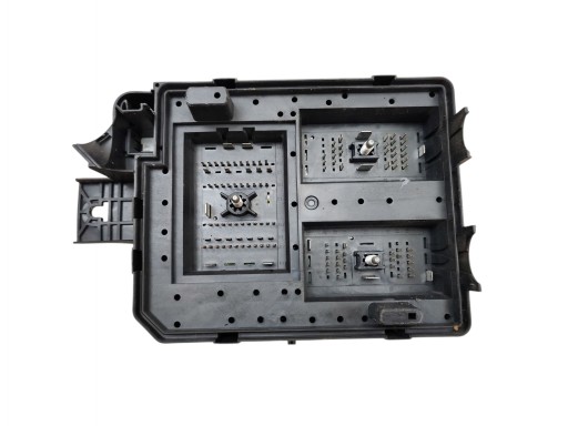 kutija osigurača OPEL MOKKA X 42588098 42588105