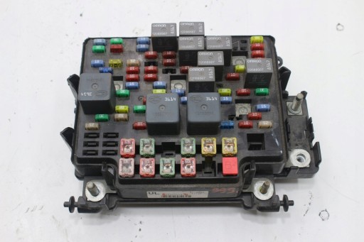 Блок запобіжників hummer 15177119