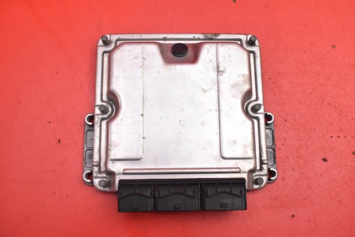 Контроллер компьютера двигателя 8200118526 opel vivaro 1 i 1.9 cdti 100 км 02-06