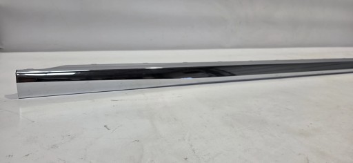 moulding right of the threshold LEXUS LS 18- original 75857-50010