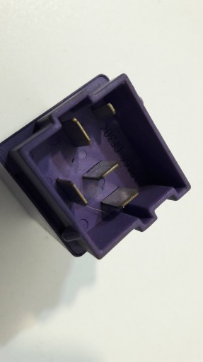 Volvo 850 Relay zámku centrálního 9128835 (P170)