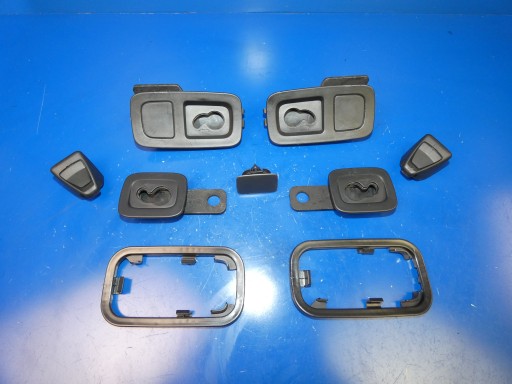 VOLVO XC60 І ЗАГЛУШКИ КРІПЛЕННЯ СТЕЛІ ЧОРНІ