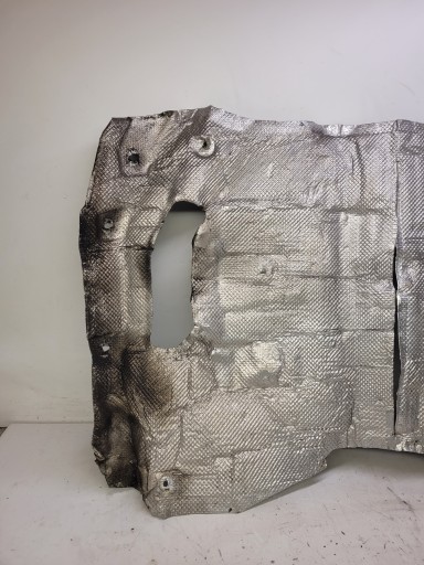 BLENDE ABDECKUNG TERMICZNA TUNELU AUDI A4 B8 A5 8K0803979