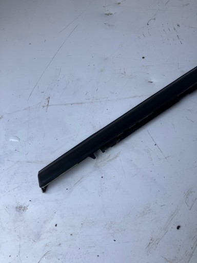 moulding dust door left rear part 308 T9 HB 9677880280 PEUGEOT