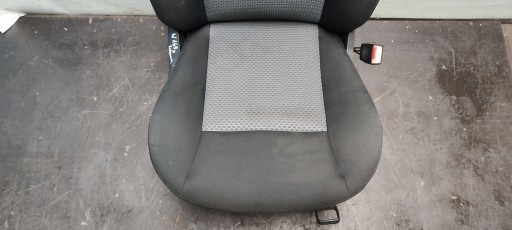 seat front right of the passenger podgrzewany Mercedes W169 5D