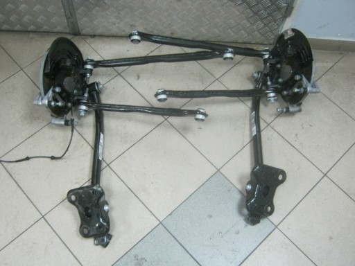 Підвіска задня права ліва jeep renegade 2wd