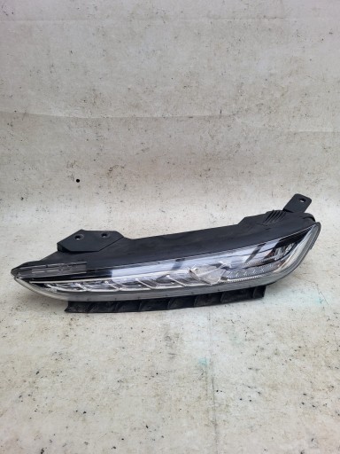 HYUNDAI KONA and 17-20 light left front front LED DRL 92207-J90