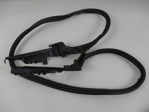 A1726390143 - MERCEDES R172 w172 SLK прокладка кришки багажника