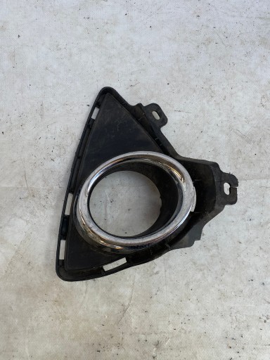 TOYOTA AURIS II 2 12- grid of a bumper right front