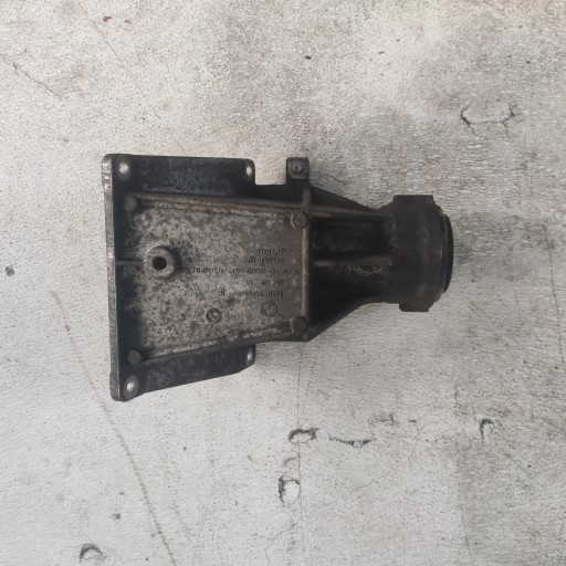 BMW X3 E83 LIFT 2.0D N47 Support Console Demi axe