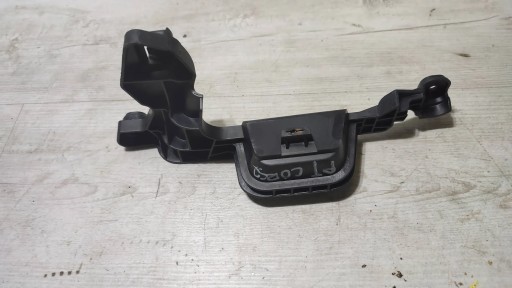 Opel Corsa F 1.2 22r. rear part side right holder handles