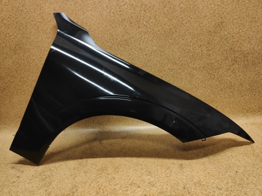 Volvo xc60 ii підйомник 17-25 переднє праве переднє крило