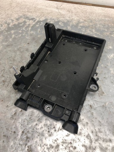držák akumulátoru MERCEDES W177 A1776204201