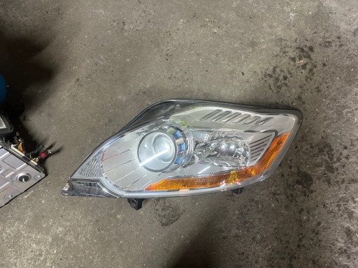 Передняя лампа слева Форд Куга MK1 08-13 BV4J-13W039-AA