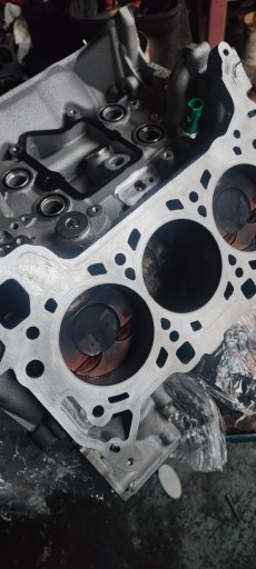 БЛОК ДВИГУНА AUDI VW 3.0 TFSI DLZ 06M103023CS