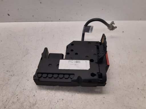 Stromverteiler mit Sicherung 2125400040 Mercedes W212