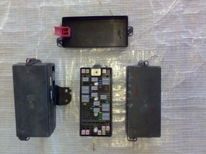 Коробка запобіжник реле мустанг коробка