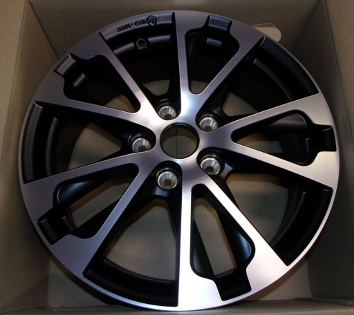 8201698553 - D DUSTER II ЛЕГКОСПЛАВНЫЕ КОЛЕСА 17 ДЮЙМОВ