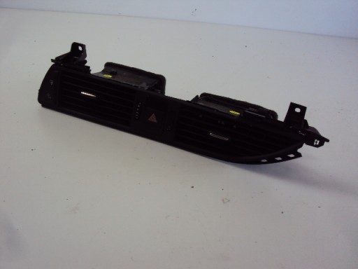 Вентиляційні решітки аварійної панелі AUDI A6 C7