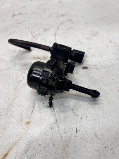 sensor druck Z pumpball unterdruck AUDI A4 B8 A5 A8 037906283C