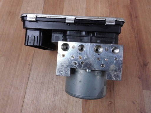 Volvo V90 II S90 XC60 XC90 pumpa ABS 31680098