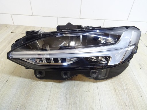 Ліва передня лампа Volvo S90 MID LED LHD 32342496 LLU