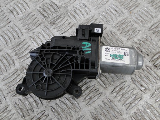 Мотор правого переднього скла skoda fabia ii 5j 5j0 6q2959801e