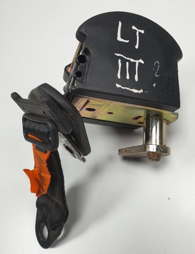 Ремінь задній лівий задній RANGE Rover III L322