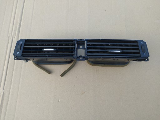 30643315 - Центральная вентиляционная решетка VOLVO V70 III S80 II