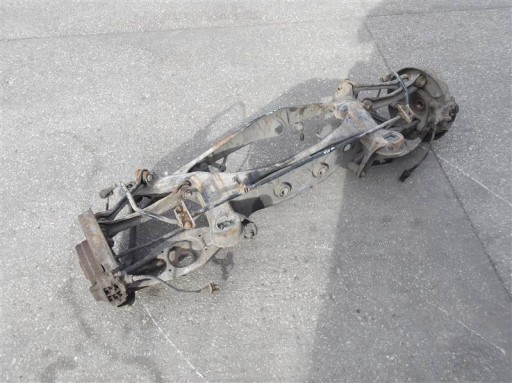 Задняя балка подвески mercedes w124 универсал, в сборе