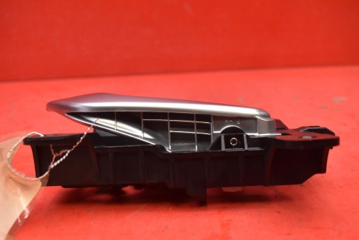 handle inner right rear part CHROM 82623-BE010 HYUNDAI KONA 2 II 23-25