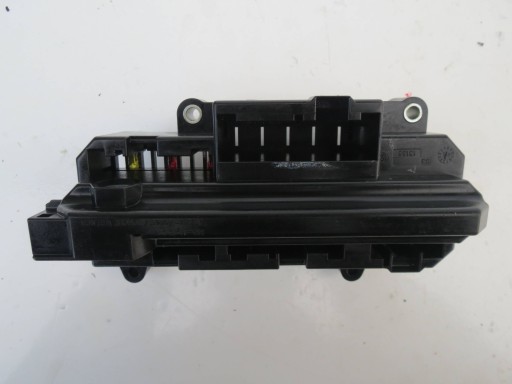 Kasten ROZDZIELACZ der Sicherungen BMW E65 6900583