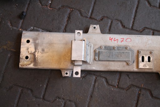 4470. support support MERCEDES A1672406100
