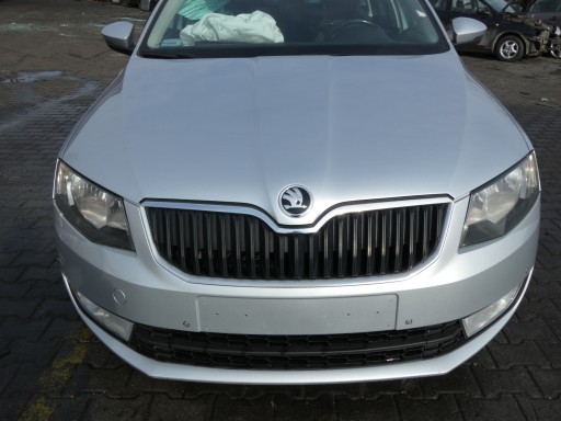 La7w в комплекті передні фари капот бампер skoda octavia iii 12-16