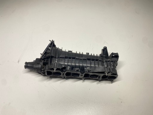 sacie potrubie BMW 3 III F30 2.0D N47D20 8570791-01 2010