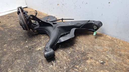 swing of the pivot arm right rear part A4473570106 MERCEDES VITO W447