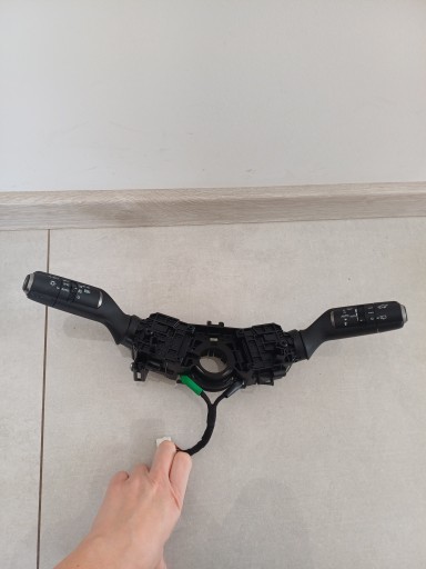 prekidači zmigavaca LEXUS UX