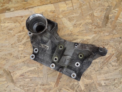 946102027 946102227 - КРОНШТЕЙН ОПОРА ПІВОСІ ВАЛУ PORSCHE PANAMERA