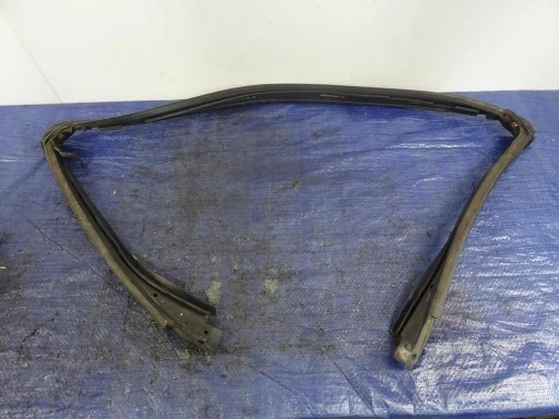 A1717200178 - Mercedes SLK R171 прокладка лобового скла