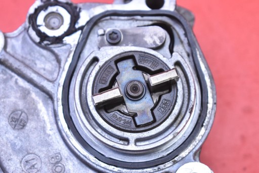 Pompa VACUM WAKUM LAND ROVER FREELANDER 2 II L359 2.2 TD4 160 KM 06-10