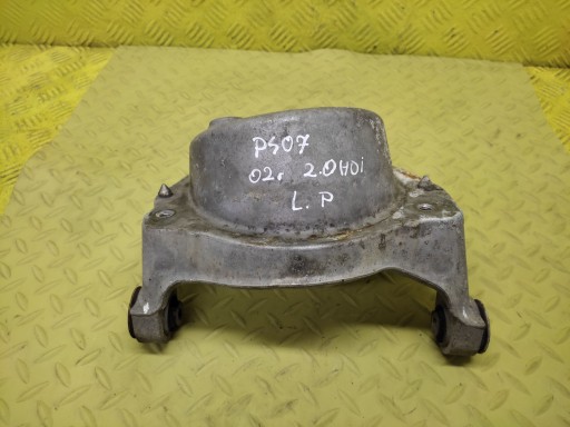 PEUGEOT 407 2.0 HDI holder of a shock absorber left front