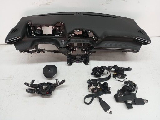 console dashboard PEUGEOT 2008 CARBON 23R green NIC