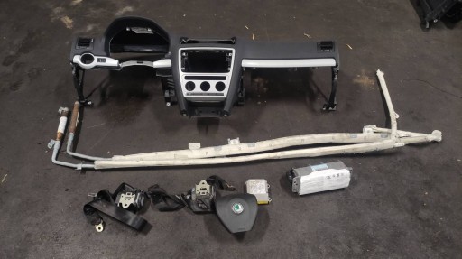 running board POSTRZALOWY SKODA OCTAVIA II RS