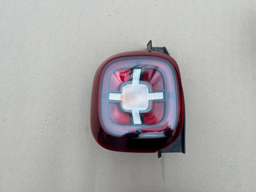265558217R - Dacia dumper ii 2 17+ левый задний фонарь