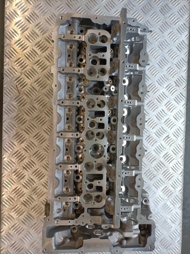 758048307 - Новая оригинальная головка bmw n55 b30a